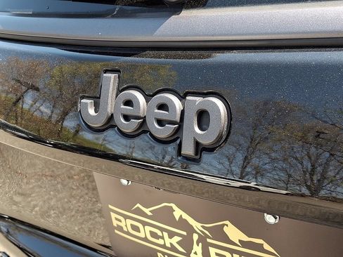 Used 2022 Jeep Compass High Altitude AWD/4WD image 29