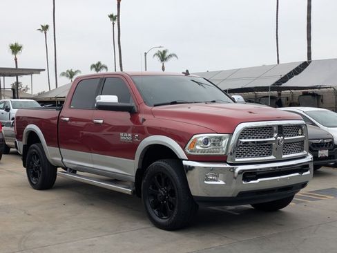 Used 2015 RAM 3500 Laramie AWD/4WD image 3