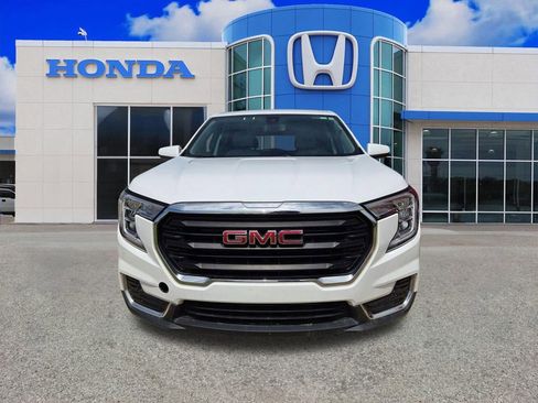 Used 2024 GMC Terrain SLE image 5