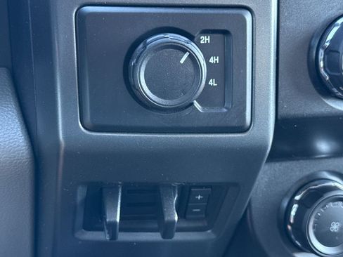 Used 2020 Ford F250 XLT w/ XLT Premium Package image 22