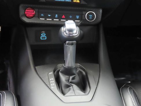 Used 2025 Ford Mustang Premium RWD image 10