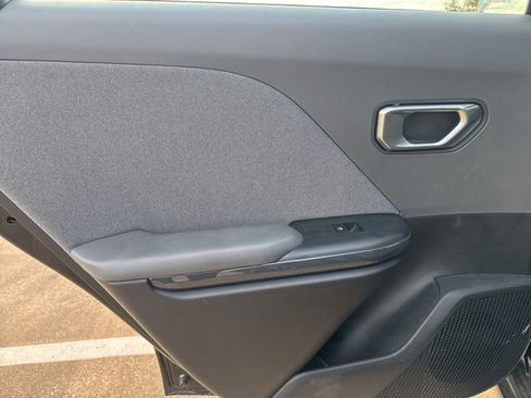 Used 2025 Kia K4 EX image 17