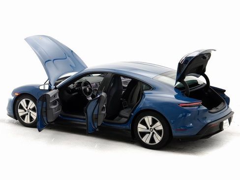 Used 2023 Porsche Taycan image 27