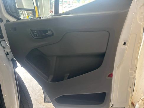 Used 2025 Ford Transit 250 Low Roof w/ Exterior Upgrade Package RWD image 35