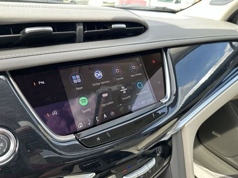 Certified 2024 Cadillac XT6 Premium Luxury AWD/4WD image 16
