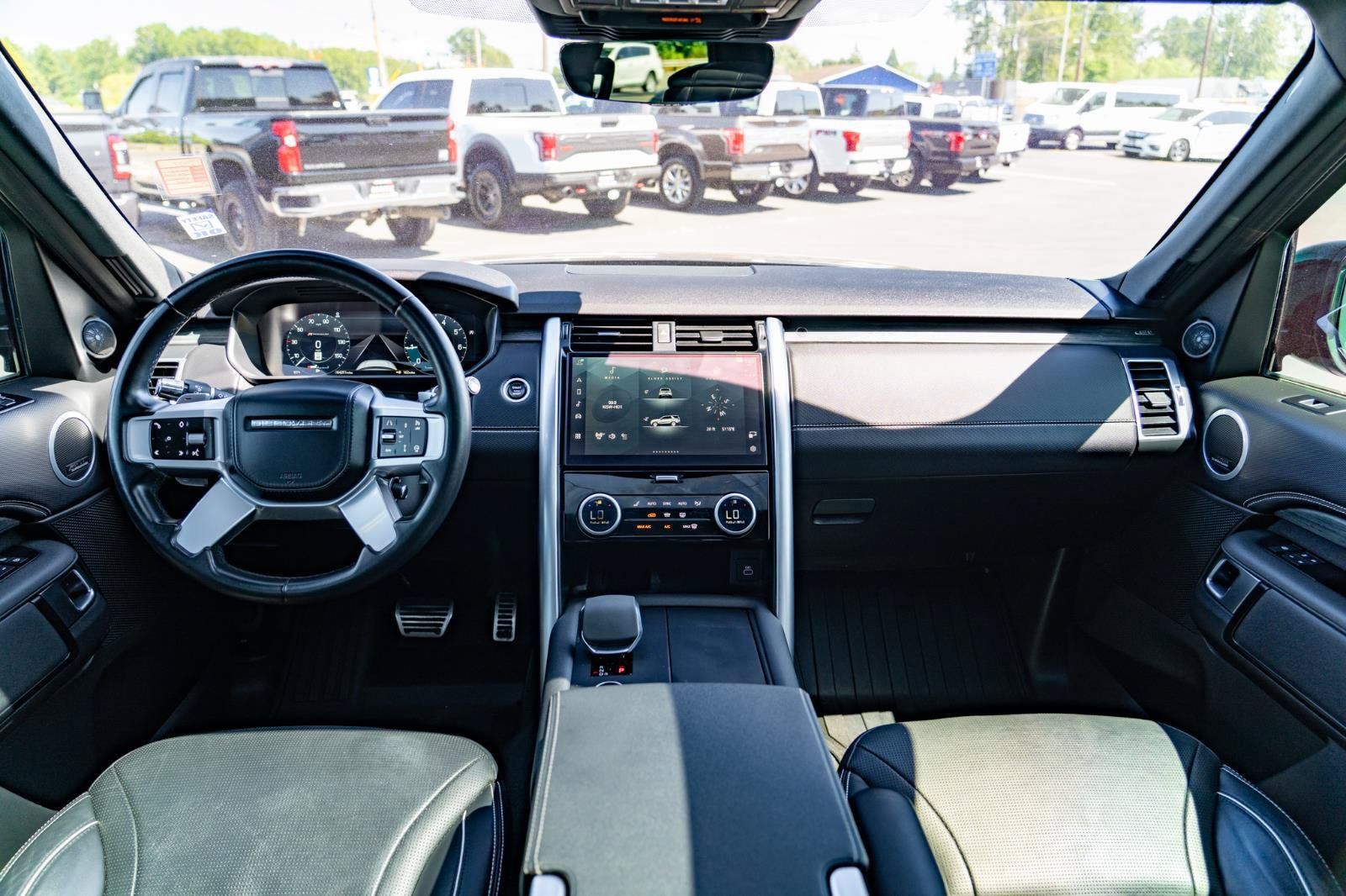 Used 2022 Land Rover Discovery HSE R-Dynamic AWD/4WD image 22