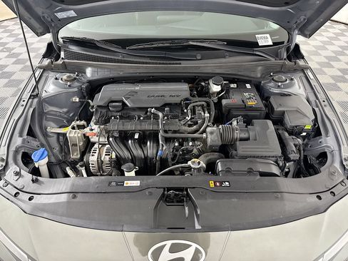 Used 2024 Hyundai Elantra SEL w/ Convenience Package FWD image 29
