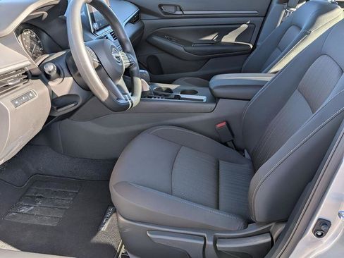 Certified 2025 Nissan Altima 2.5 S FWD image 11