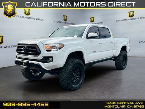 Used 2022 Toyota Tacoma SR5 AWD/4WD image 1