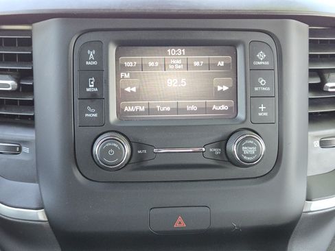 Used 2022 RAM 1500 Big Horn AWD/4WD image 18