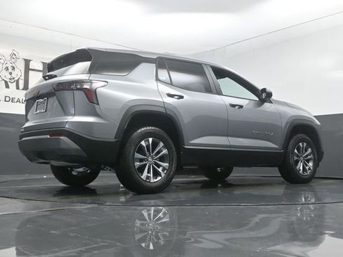 New 2026 Chevrolet Equinox LT w/ Safety and Technology Package FWD image 11