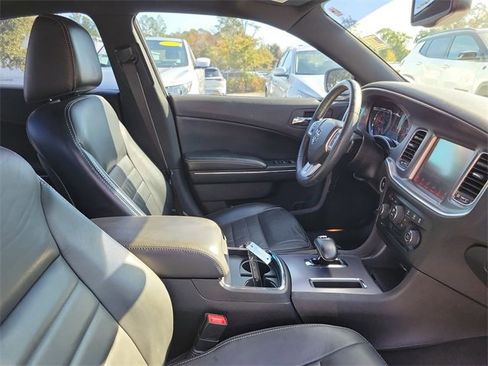Used 2014 Dodge Charger SXT Plus image 31