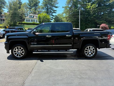 Used 2016 GMC Sierra 1500 Denali w/ Enhanced Driver Alert Package AWD/4WD image 10