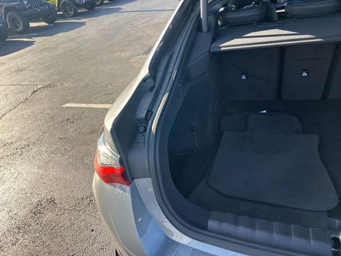 Used 2025 BMW i4 eDrive40 image 30