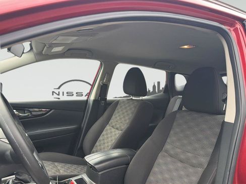 Used 2019 Nissan Rogue Sport SV AWD/4WD image 12