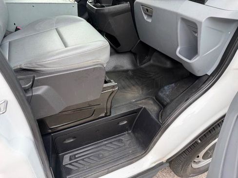 Used 2018 Ford Transit 250 130 Low Roof RWD image 10