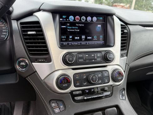 Used 2019 GMC Yukon SLT w/ Premium Edition AWD/4WD image 19