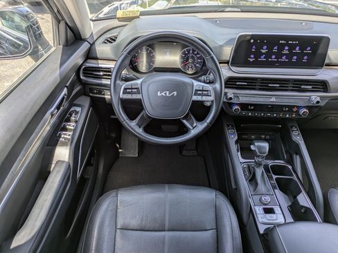 Certified 2022 Kia Telluride EX w/ EX Premium Package FWD image 13