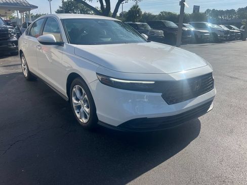 Used 2025 Honda Accord LX image 7
