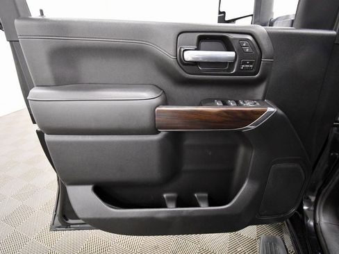 Used 2021 GMC Sierra 2500 SLT w/ SLT Convenience Package image 13