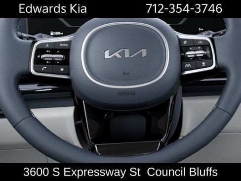 New 2026 Kia Carnival SX Prestige FWD image 24