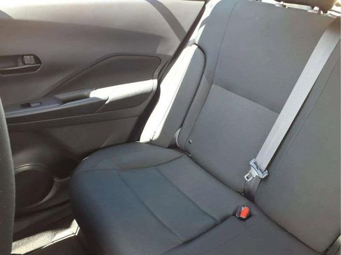 Used 2025 Nissan Kicks Play S image 17