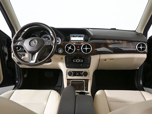 Used 2014 Mercedes-Benz GLK 350 2WD image 17