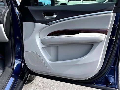 Used 2016 Acura MDX FWD w/ Technology Package image 31