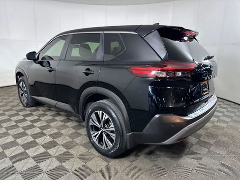 Used 2023 Nissan Rogue SV image 5