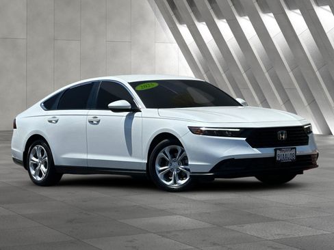 Used 2025 Honda Accord LX image 2
