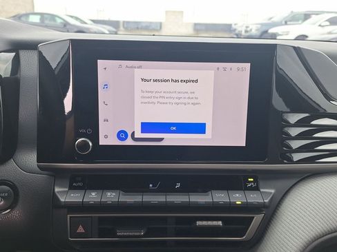 Used 2026 Toyota Camry SE FWD image 11