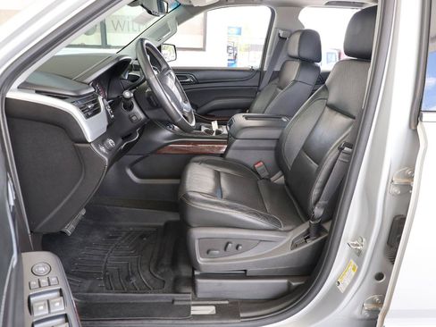 Used 2016 GMC Yukon XL SLT w/ Premium Edition RWD image 13