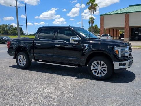 Used 2025 Ford F150 Lariat w/ Equipment Group 501A Mid image 2