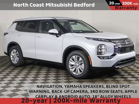 New 2026 Mitsubishi Outlander ES FWD image 1
