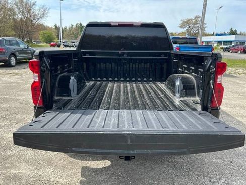 Used 2023 Chevrolet Silverado 1500 LT AWD/4WD image 9