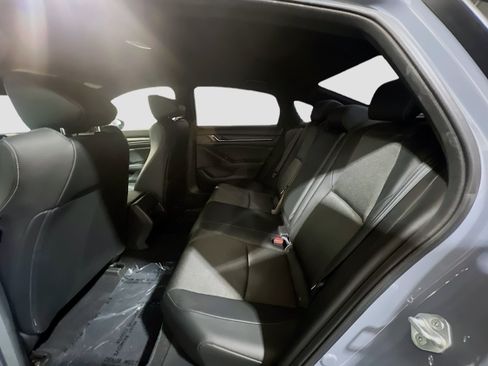 Used 2022 Honda Accord Sport image 16