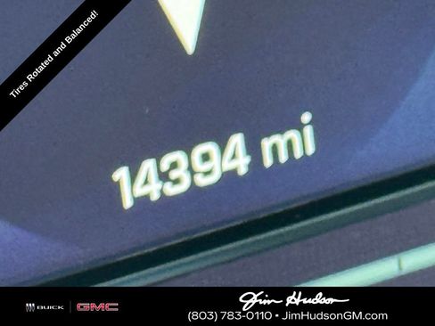 Used 2024 Chevrolet Tahoe High Country w/ Advanced Technology Package image 3