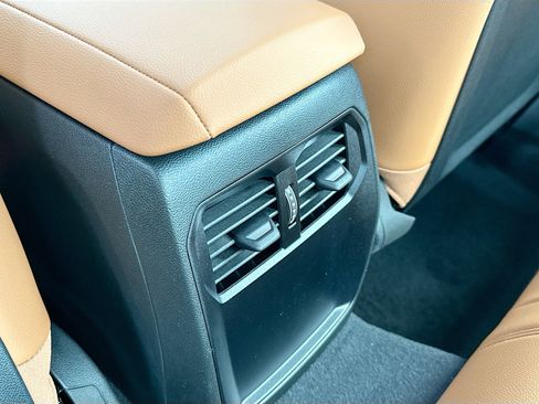 New 2025 BMW 230i Coupe w/ Convenience Package image 21