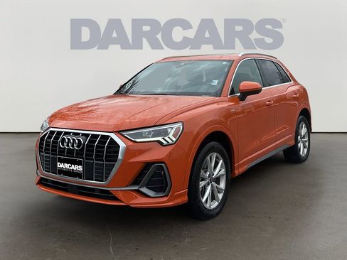 Used 2023 Audi Q3 2.0T Premium image 3