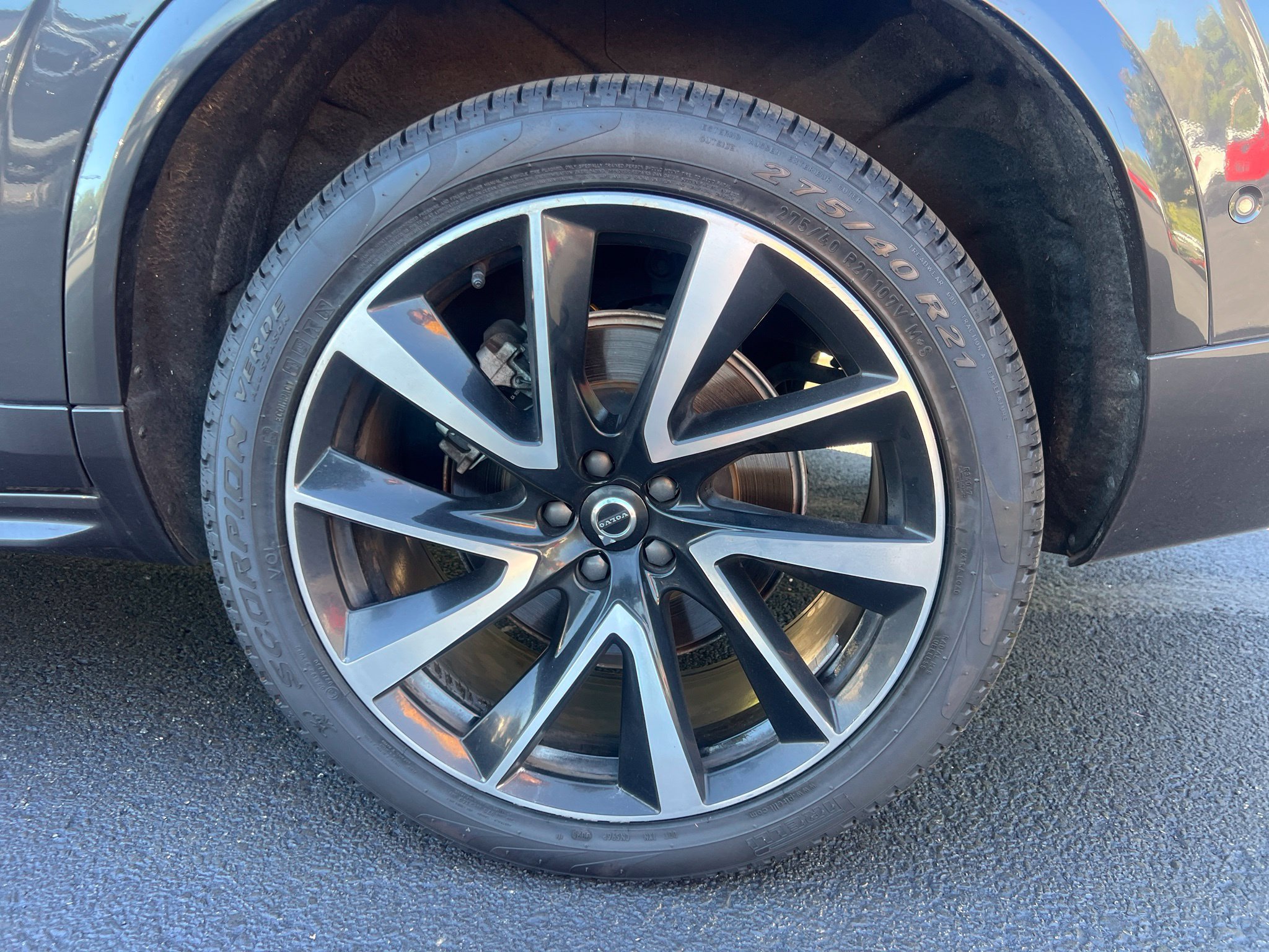 Used 2023 Volvo XC90 B5 Plus AWD/4WD image 8