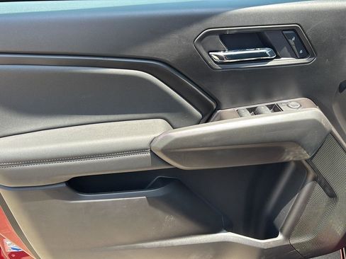 New 2025 GMC Canyon Elevation w/ Convenience Package image 16