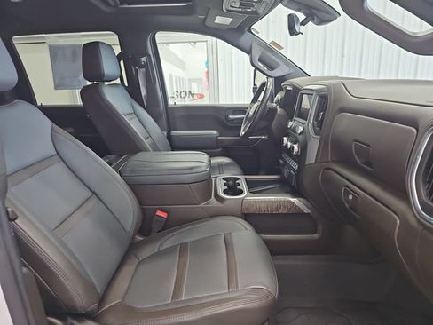 Used 2023 GMC Sierra 3500 Denali w/ Denali Ultimate Package AWD/4WD image 28