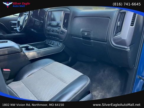 Used 2015 GMC Sierra 1500 SLE w/ All-Terrain Package AWD/4WD image 8