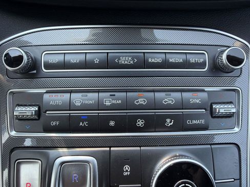 Used 2023 Hyundai Santa Fe SEL FWD image 19