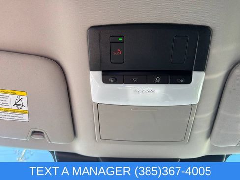 Used 2025 Nissan Pathfinder SL AWD/4WD image 29