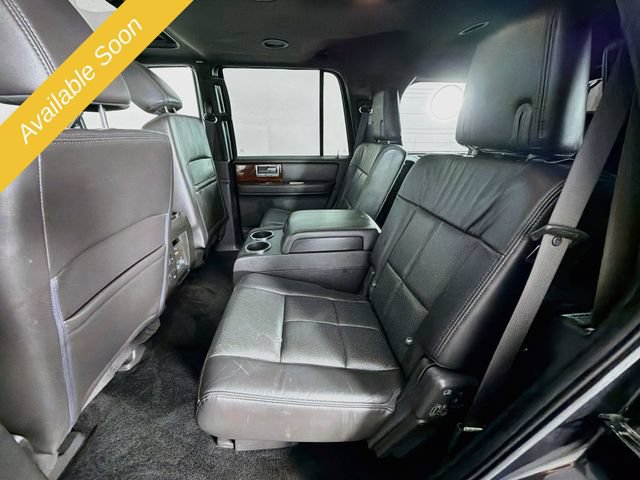 Used 2014 Lincoln Navigator 4WD image 23
