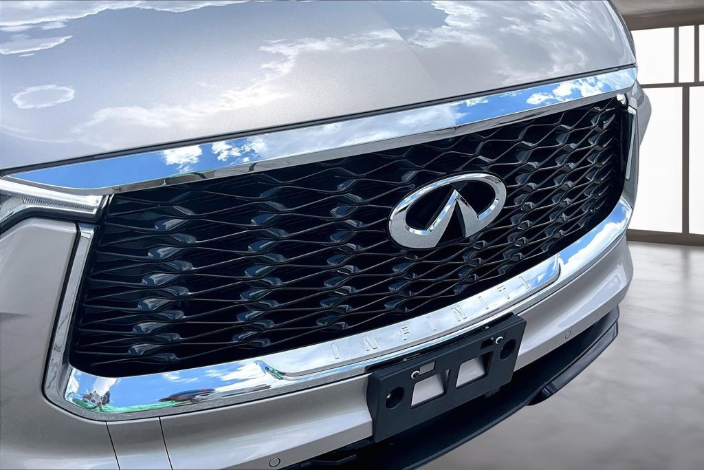 Used 2023 INFINITI QX60 Luxe w/ Performance Audio Package FWD image 33
