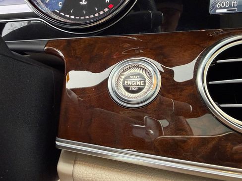 Used 2017 Mercedes-Benz E 300 image 22