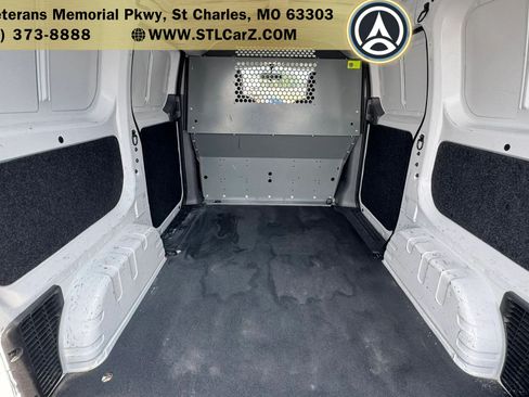 Used 2020 Nissan NV200 SV w/ Back Door Glass Package FWD image 16
