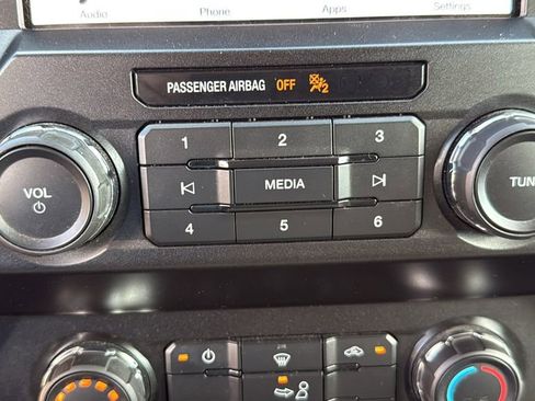 Used 2019 Ford F150 XLT image 27